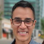 The course is designed to take into account all the necessary details for all learners around the world. Each lesson considers all the questions we could have about that particular point. In my field of work, we call it "pixel-perfect".